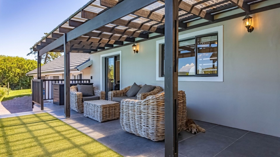 6 Bedroom Property for Sale in Hunters Home Western Cape